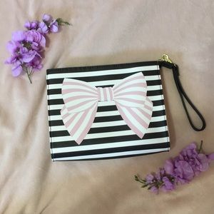 BETSEY JOHNSON Handbag